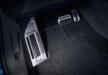 KIT PEDALES ALUMINIUM - POUR VEHICULE AVEC BVA;